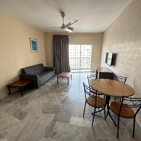 B7-2 @Pd Marina Resort Петалинг Джая Екстериор снимка